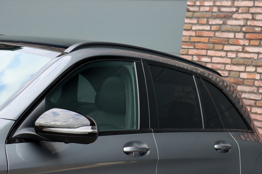 Mercedes-Benz GLC AMG 43 4MATIC | Luchtvering | Distronic+ | Carbon | Memory | Burmester | Panoramadak | HUD | Trekhaak | Nightpakket | Leder | Surround Camera | Keyless Go |