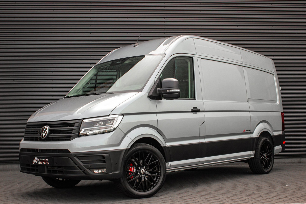 Volkswagen Crafter 2.0 TDI L3H3 Highline LED / XENON / APPLE CARPLAY / NAVIGATIE / DSG / FULL BLACK / 140PK / AUTOMAAT / NEW MODEL