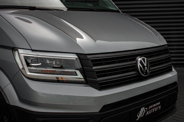 Volkswagen Crafter 2.0 TDI L3H3 Highline LED / XENON / APPLE CARPLAY / NAVIGATIE / DSG / FULL BLACK / 140PK / AUTOMAAT / NEW MODEL