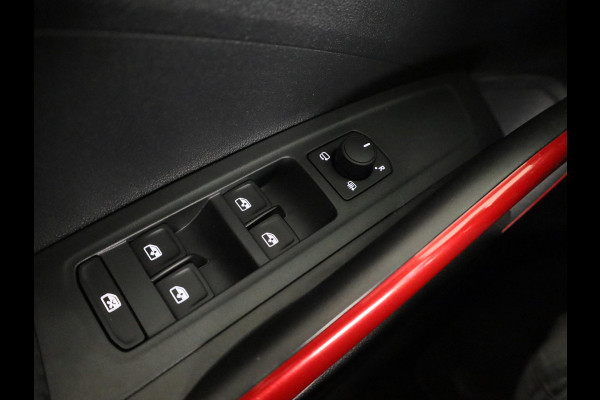 Škoda Fabia Monte Carlo 1.0 TSI 115 pk 7 versn. DSG | Navigatie pakket | Travel assist | Licht en Zicht plus | Verwarmbare voorstoelen | 18 inch lichtmetalen velgen