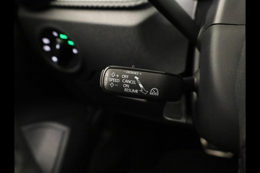 Škoda Fabia Monte Carlo 1.0 TSI 115 pk 7 versn. DSG | Navigatie pakket | Travel assist | Licht en Zicht plus | Verwarmbare voorstoelen | 18 inch lichtmetalen velgen
