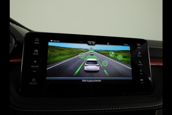 Škoda Fabia Monte Carlo 1.0 TSI 115 pk 7 versn. DSG | Navigatie pakket | Travel assist | Licht en Zicht plus | Verwarmbare voorstoelen | 18 inch lichtmetalen velgen