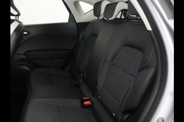 Renault Captur 1.3 TCe 140 PK INTENS 1e EIG GARANTIE 5-2032! NAVIGATIE . PARKEERSENSOREN VOOR & ACHTER .