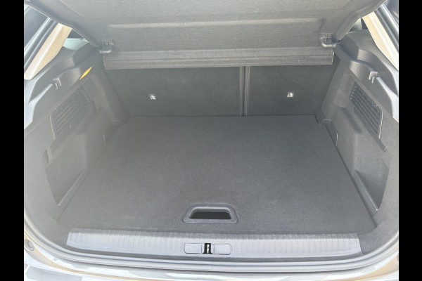 Citroën C4 1.2 Puretech Business Plus | Nieuwe distributieriem! | Rijklaar geleverd incl 12 maanden BOVAG garantie! |