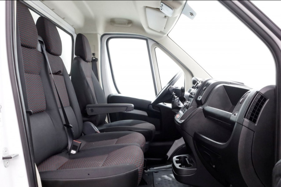 Opel Movano 2.2D 140pk Bakwagen met laadklep 1.060kg laadvermogen 06-2024