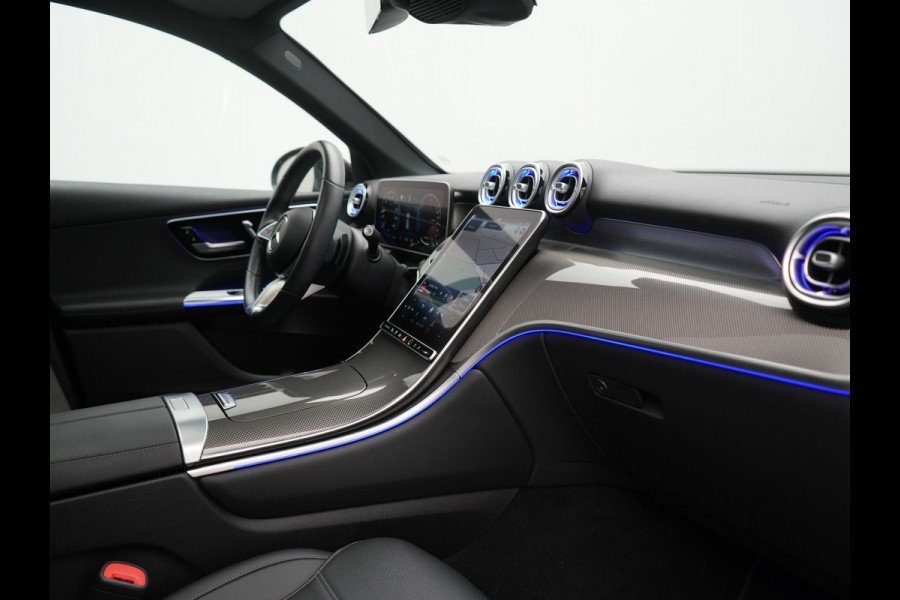 Mercedes-Benz GLC 300e 4MATIC Avantgarde PHEV 313pk Dealer O.H. | Panodak | Adaptive Cruise | Burmester 3D | Camera | Lederen Sportstoelen Memory & Verwarmd | Stuur Verwarmd | Sfeerverlichting | Apple Carplay | Blis | Navigatie | DAB | 19"L.M | Plug In Hybrid |