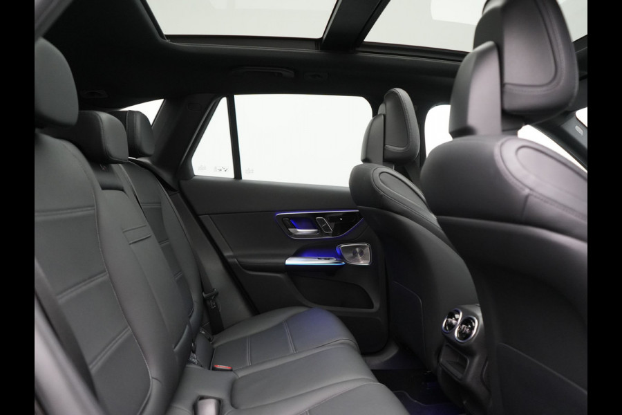 Mercedes-Benz GLC 300e 4MATIC Avantgarde PHEV 313pk Dealer O.H. | Panodak | Adaptive Cruise | Burmester 3D | Camera | Lederen Sportstoelen Memory & Verwarmd | Stuur Verwarmd | Sfeerverlichting | Apple Carplay | Blis | Navigatie | DAB | 19"L.M | Plug In Hybrid |