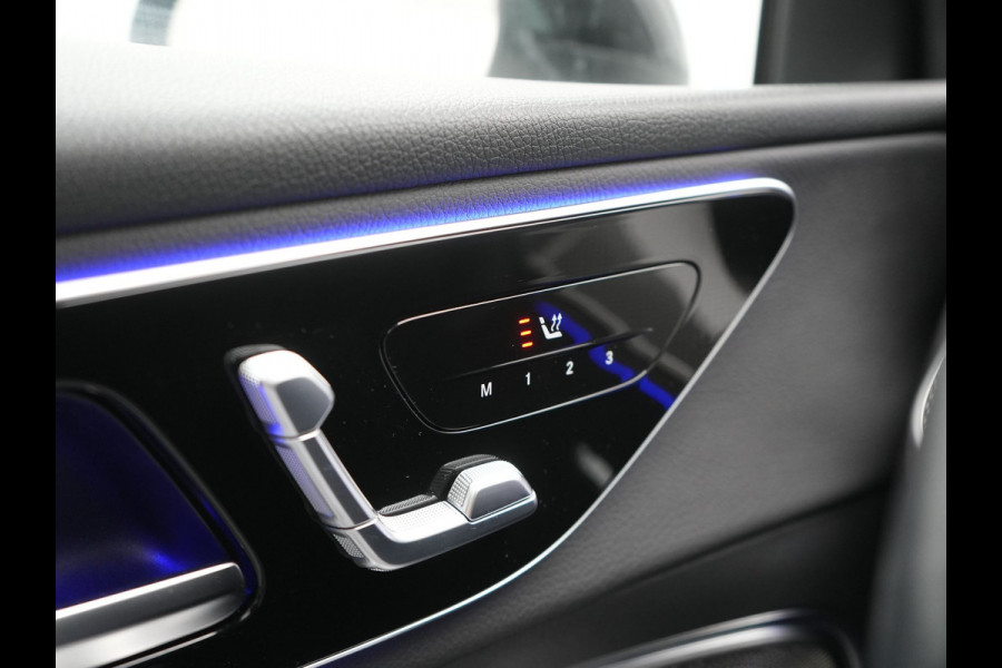 Mercedes-Benz GLC 300e 4MATIC Avantgarde PHEV 313pk Dealer O.H. | Panodak | Adaptive Cruise | Burmester 3D | Camera | Lederen Sportstoelen Memory & Verwarmd | Stuur Verwarmd | Sfeerverlichting | Apple Carplay | Blis | Navigatie | DAB | 19"L.M | Plug In Hybrid |