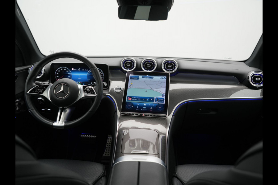 Mercedes-Benz GLC 300e 4MATIC Avantgarde PHEV 313pk Dealer O.H. | Panodak | Adaptive Cruise | Burmester 3D | Camera | Lederen Sportstoelen Memory & Verwarmd | Stuur Verwarmd | Sfeerverlichting | Apple Carplay | Blis | Navigatie | DAB | 19"L.M | Plug In Hybrid |