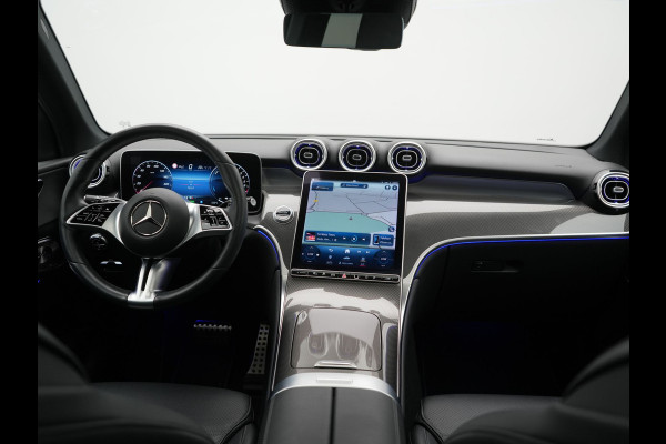 Mercedes-Benz GLC 300e 4MATIC Avantgarde PHEV 313pk Dealer O.H. | Panodak | Adaptive Cruise | Burmester 3D | Camera | Lederen Sportstoelen Memory & Verwarmd | Stuur Verwarmd | Sfeerverlichting | Apple Carplay | Blis | Navigatie | DAB | 19"L.M | Plug In Hybrid |