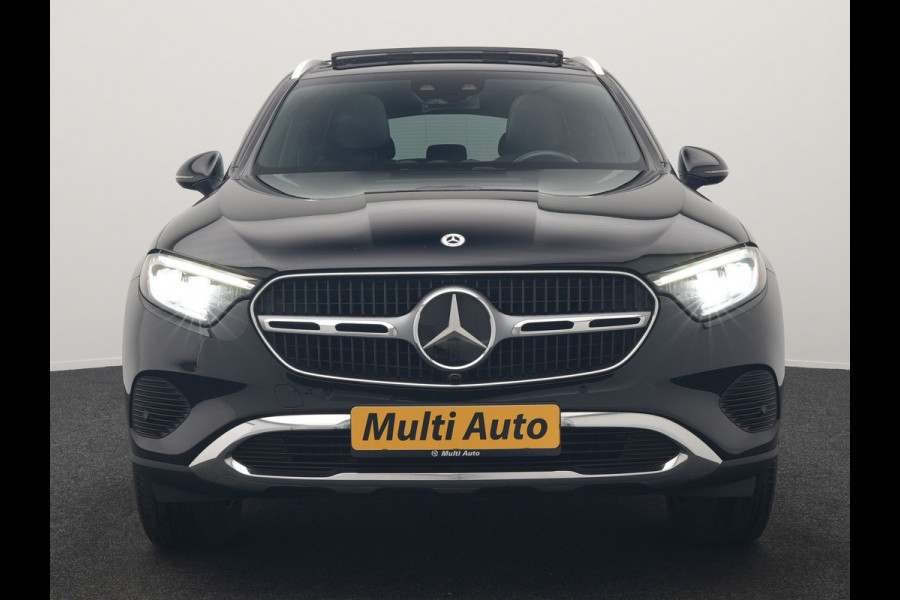 Mercedes-Benz GLC 300e 4MATIC Avantgarde PHEV 313pk Dealer O.H. | Panodak | Adaptive Cruise | Burmester 3D | Camera | Lederen Sportstoelen Memory & Verwarmd | Stuur Verwarmd | Sfeerverlichting | Apple Carplay | Blis | Navigatie | DAB | 19"L.M | Plug In Hybrid |