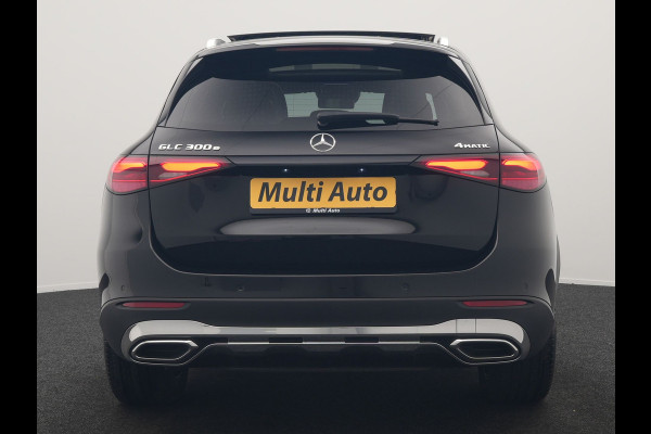 Mercedes-Benz GLC 300e 4MATIC Avantgarde PHEV 313pk Dealer O.H. | Panodak | Adaptive Cruise | Burmester 3D | Camera | Lederen Sportstoelen Memory & Verwarmd | Stuur Verwarmd | Sfeerverlichting | Apple Carplay | Blis | Navigatie | DAB | 19"L.M | Plug In Hybrid |