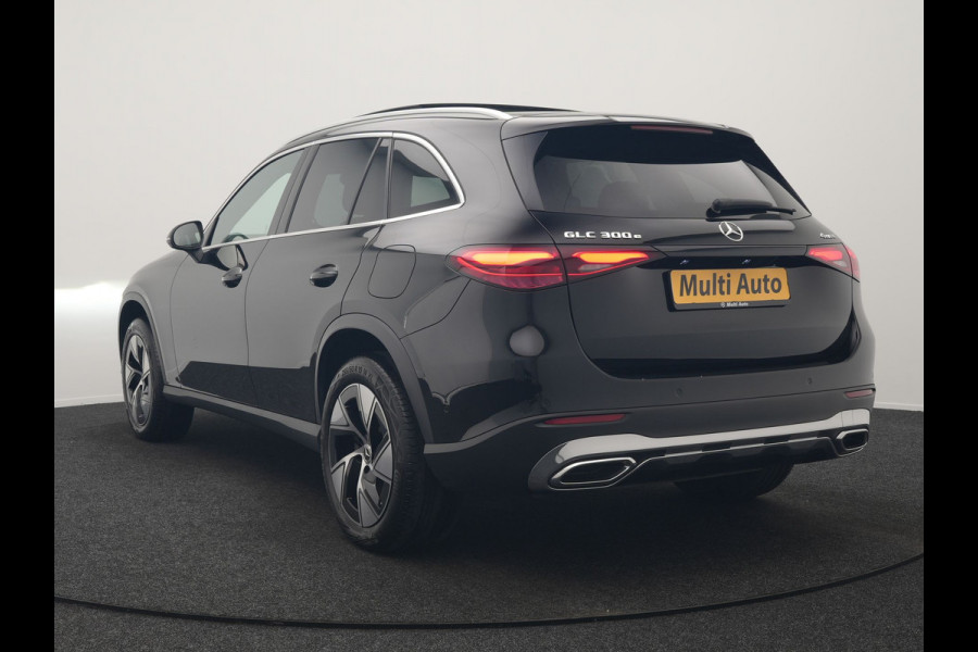 Mercedes-Benz GLC 300e 4MATIC Avantgarde PHEV 313pk Dealer O.H. | Panodak | Adaptive Cruise | Burmester 3D | Camera | Lederen Sportstoelen Memory & Verwarmd | Stuur Verwarmd | Sfeerverlichting | Apple Carplay | Blis | Navigatie | DAB | 19"L.M | Plug In Hybrid |