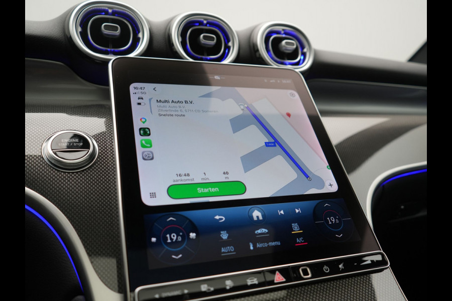 Mercedes-Benz GLC 300e 4MATIC Avantgarde PHEV 313pk Dealer O.H. | Panodak | Adaptive Cruise | Burmester 3D | Camera | Lederen Sportstoelen Memory & Verwarmd | Stuur Verwarmd | Sfeerverlichting | Apple Carplay | Blis | Navigatie | DAB | 19"L.M | Plug In Hybrid |