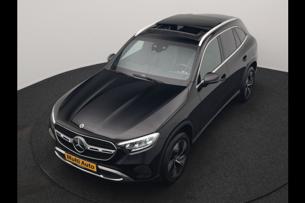 Mercedes-Benz GLC 300e 4MATIC Avantgarde PHEV 313pk Dealer O.H. | Panodak | Adaptive Cruise | Burmester 3D | Camera | Lederen Sportstoelen Memory & Verwarmd | Stuur Verwarmd | Sfeerverlichting | Apple Carplay | Blis | Navigatie | DAB | 19"L.M | Plug In Hybrid |