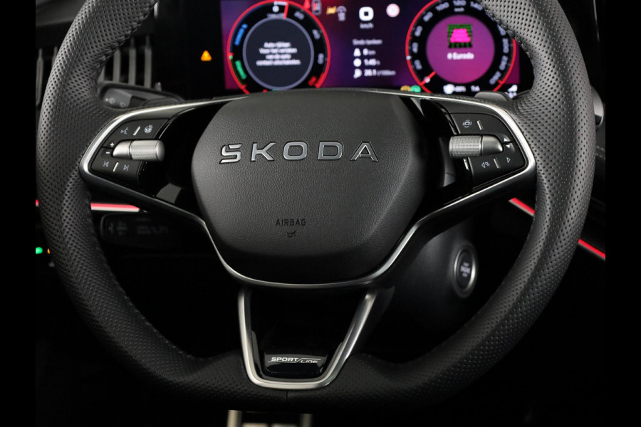 Škoda Superb Combi Sportline Business PHEV 1.5 TSI 204 pk 6 versn. DSG | Panoramadak | Wegklapbare trekhaak | Winter pakket | 19 inch lichtmetalen velgen