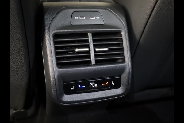 Škoda Superb Combi Sportline Business PHEV 1.5 TSI 204 pk 6 versn. DSG | Panoramadak | Wegklapbare trekhaak | Winter pakket | 19 inch lichtmetalen velgen
