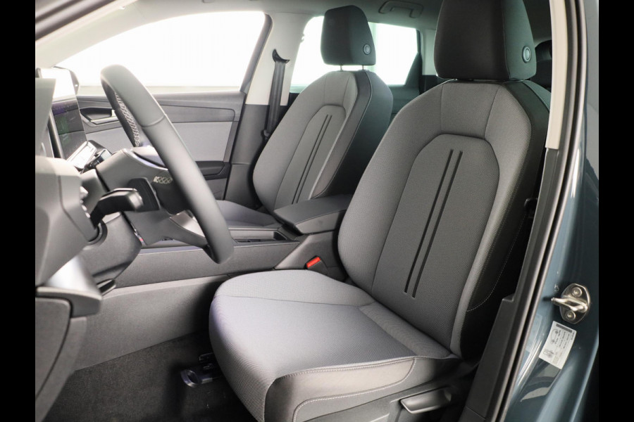 Seat Leon Sportstourer 1.5 TSI e-Hybrid Style Business Intense | Carplay (draadloos) | Navigatie | Adaptieve Cruise | Sensoren V+A + Achteruitrijcamera | Grootlicht Assistent