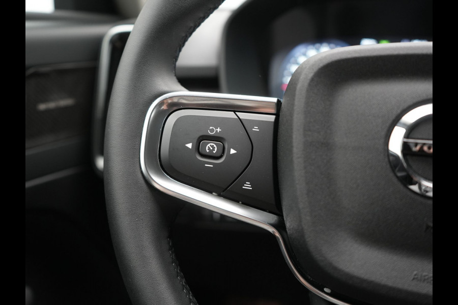 Volvo XC40 T5 Plus Dark PHEV 262pk Dealer O.H. | Adaptive Cruise | 360 Camera | Harman / Kardon | Lederen Sportstoelen Memory & Verwarmd | Keyless | Blis | Stuur Verwarmd | Apple Carplay | Navigatie | DAB | 19"L.M | Plug In Hybrid |