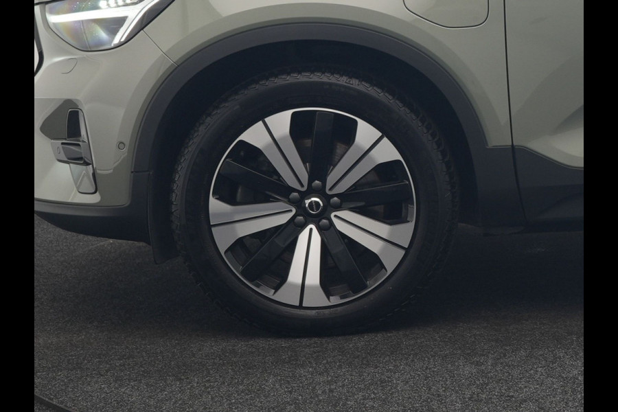 Volvo XC40 T5 Plus Dark PHEV 262pk Dealer O.H. | Adaptive Cruise | 360 Camera | Harman / Kardon | Lederen Sportstoelen Memory & Verwarmd | Keyless | Blis | Stuur Verwarmd | Apple Carplay | Navigatie | DAB | 19"L.M | Plug In Hybrid |