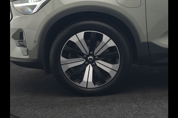 Volvo XC40 T5 Plus Dark PHEV 262pk Dealer O.H. | Adaptive Cruise | 360 Camera | Harman / Kardon | Lederen Sportstoelen Memory & Verwarmd | Keyless | Blis | Stuur Verwarmd | Apple Carplay | Navigatie | DAB | 19"L.M | Plug In Hybrid |