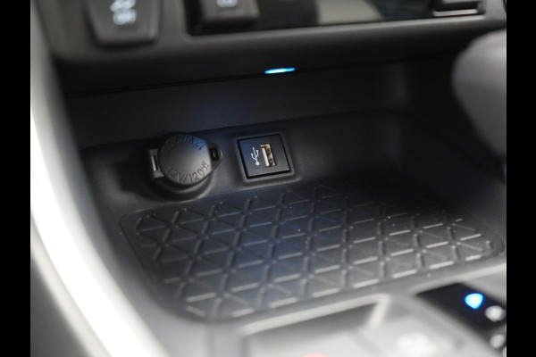 Suzuki Across FACELIFT 2.5 Style PHEV 306pk Dealer O.H. | Trekhaak Afn. | Adaptive Cruise | Camera | Apple Carplay | Sportstoelen & Stuur Verwarmd | Keyless | Blis | DAB | 19"L.M | Plug In Hybrid |
