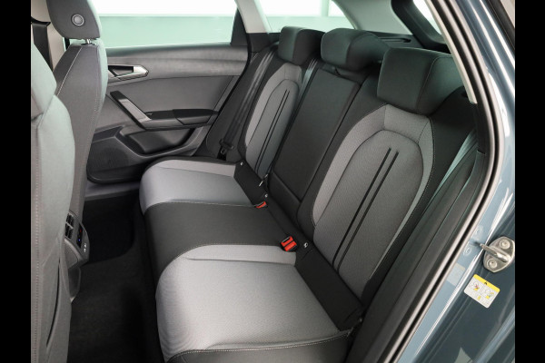 Seat Leon Sportstourer 1.5 TSI e-Hybrid Style Business Intense | Carplay (draadloos) | Navigatie | Adaptieve Cruise | Sensoren V+A + Achteruitrijcamera | Grootlicht Assistent