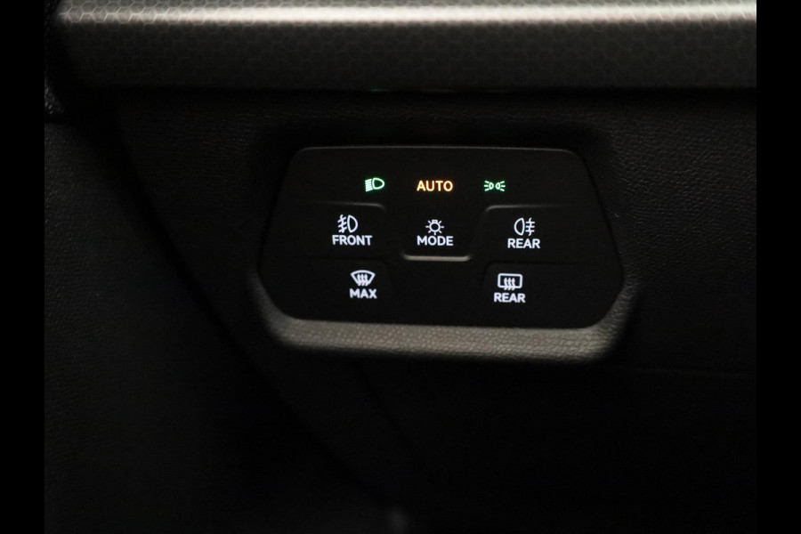 Seat Leon Sportstourer 1.5 TSI e-Hybrid Style Business Intense | Carplay (draadloos) | Navigatie | Adaptieve Cruise | Sensoren V+A + Achteruitrijcamera | Grootlicht Assistent