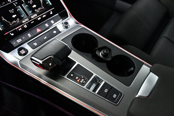Audi A6 Avant 50 TFSIe quattro S-line, Pano, HUD, Full options