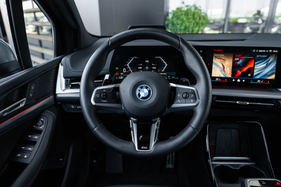BMW 2 Serie Active Tourer 225e xDrive - M Sport | Panorama | 360 Camera | Stoelverwarming