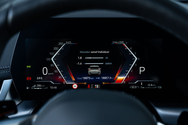 BMW 2 Serie Active Tourer 225e xDrive - M Sport | Panorama | 360 Camera | Stoelverwarming