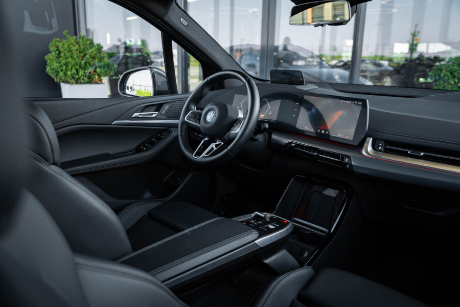 BMW 2 Serie Active Tourer 225e xDrive - M Sport | Panorama | 360 Camera | Stoelverwarming