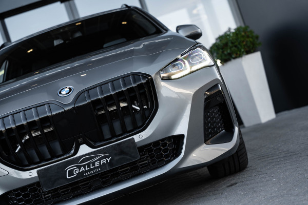 BMW 2 Serie Active Tourer 225e xDrive - M Sport | Panorama | 360 Camera | Stoelverwarming