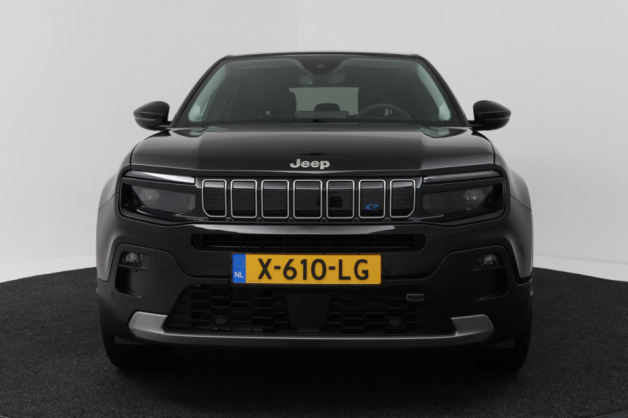 Jeep Avenger Summit 54 kWh (PARKEERSENSOREN, CRUISE CONTROL ADAPTIEF, CAMERA, NAVIGATIE)