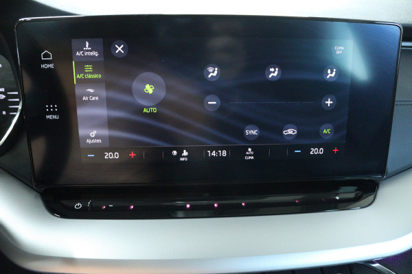 Škoda Octavia Combi 1.0 TSI Business Edition (SFEERVERLICHTING, DIGITALE COCKPIT, NAVIGATIE, SENSOREN)
