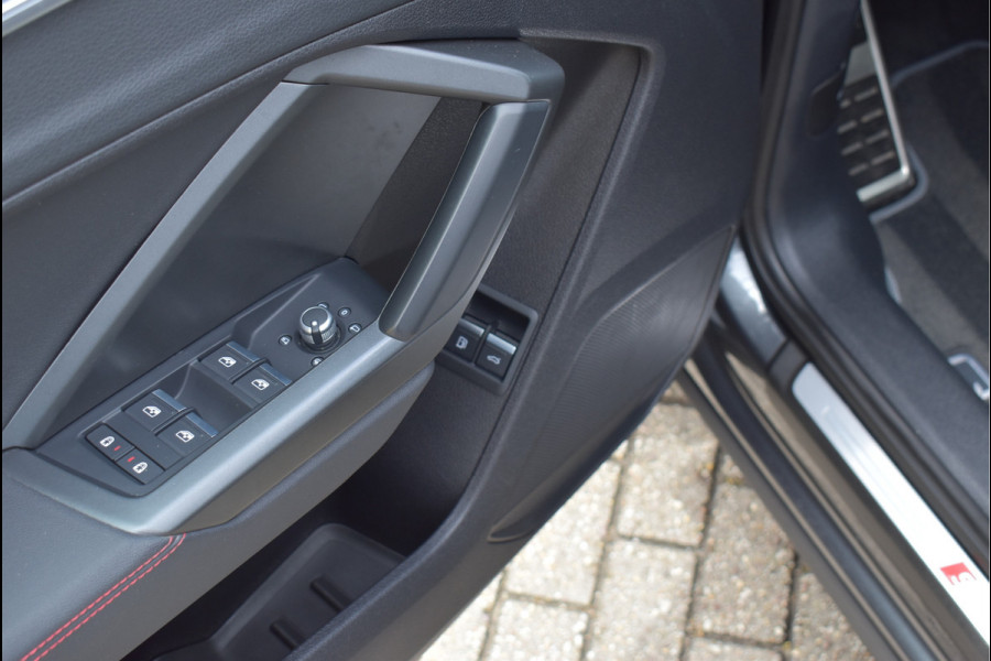 Audi Q3 Sportback 45 TFSI e S-Line RSQ3 Pano Leder Camera Matrix Keyless 20 Inch