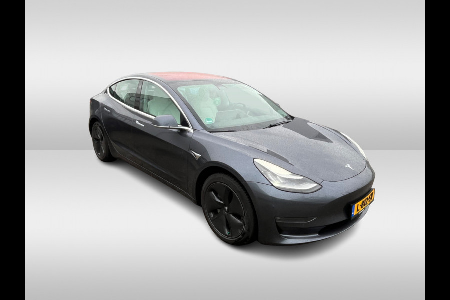 Tesla Model 3 Long Range AWD 75 kWh / Autopilot / Panoramadak / Camera / Premium Audio / 19'' / Leder / Stoel+Stuurverwarming / ACC
