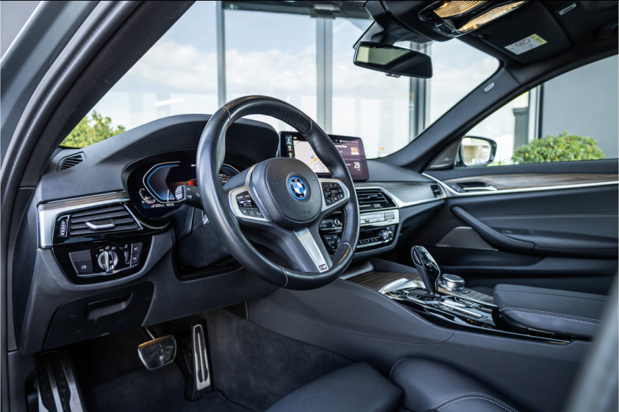 BMW 5 Serie Touring 530e Business Edition Plus - M Sport | Panorama | H&K | Laser | Keyless