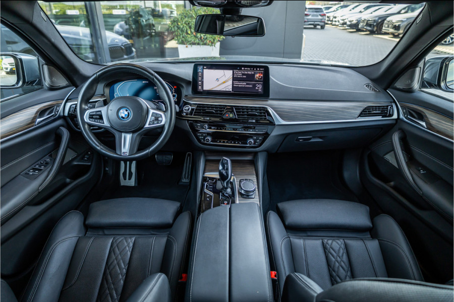 BMW 5 Serie Touring 530e Business Edition Plus - M Sport | Panorama | H&K | Laser | Keyless