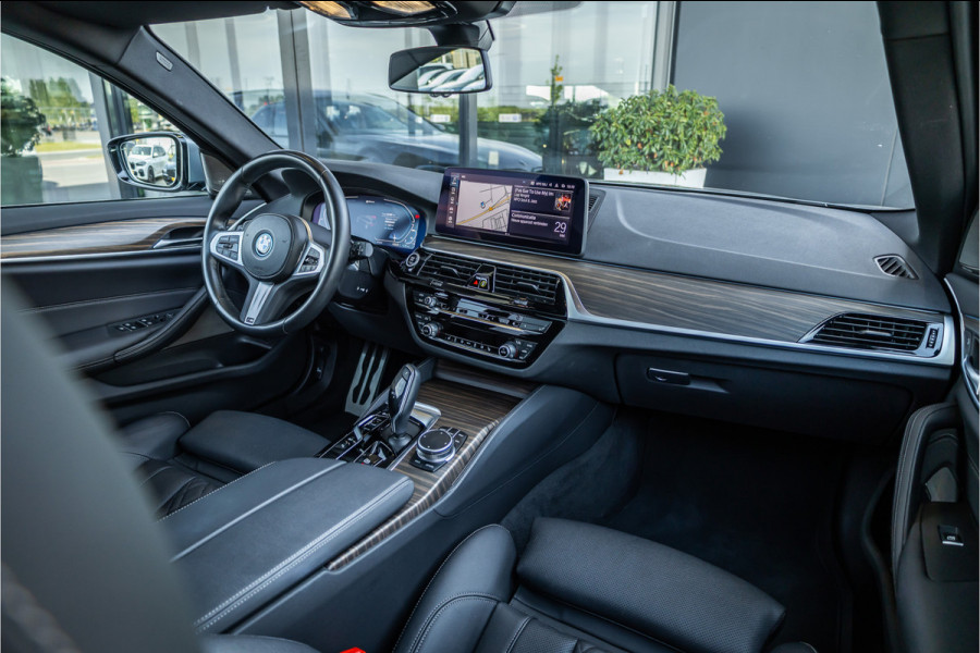 BMW 5 Serie Touring 530e Business Edition Plus - M Sport | Panorama | H&K | Laser | Keyless