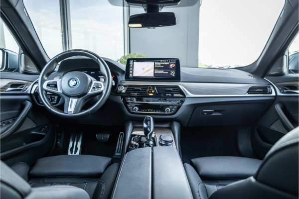 BMW 5 Serie Touring 530e Business Edition Plus - M Sport | Panorama | H&K | Laser | Keyless