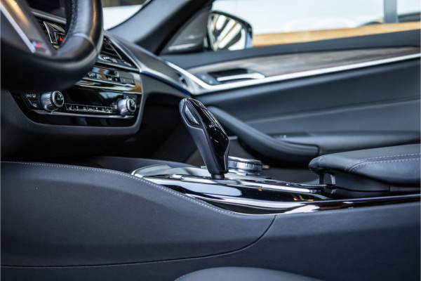 BMW 5 Serie Touring 530e Business Edition Plus - M Sport | Panorama | H&K | Laser | Keyless
