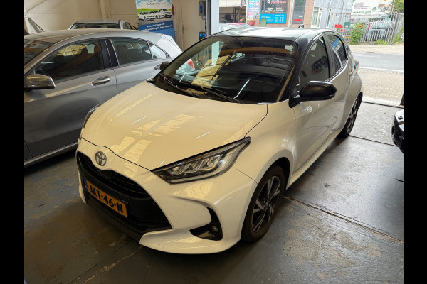 Toyota Yaris 1.5 Hybrid 115 First Edition ECC/PDC V&A/CAMERA