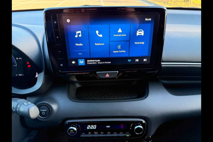 Toyota Yaris 1.5 Hybrid 115 First Edition ECC/PDC V&A/CAMERA