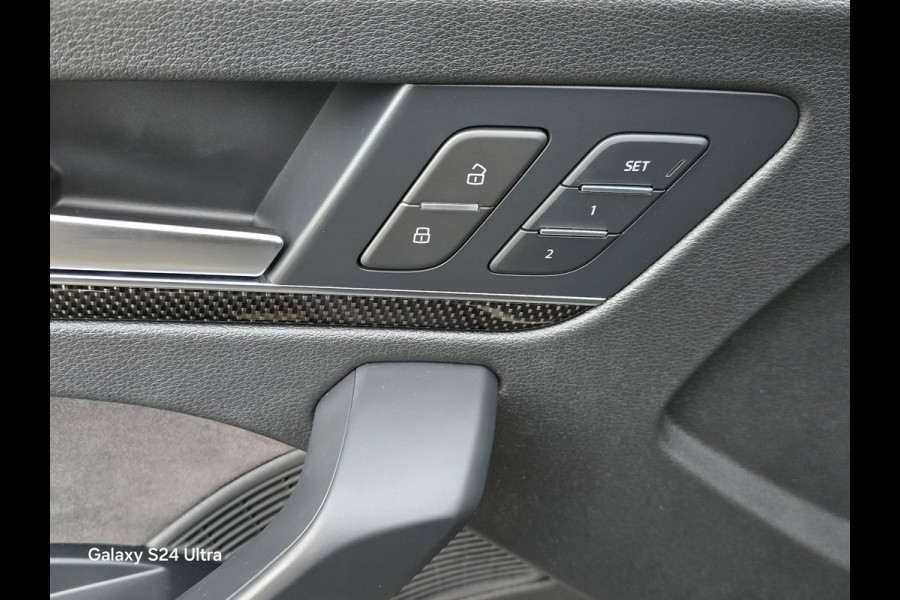Audi Q5 3.0 TFSI SQ5 Quattro / BTW / Massage / Head Up / Carbon / Leder / Memory / Open Pano / Acc / Dode Hoek / 22 Inch / Matrix