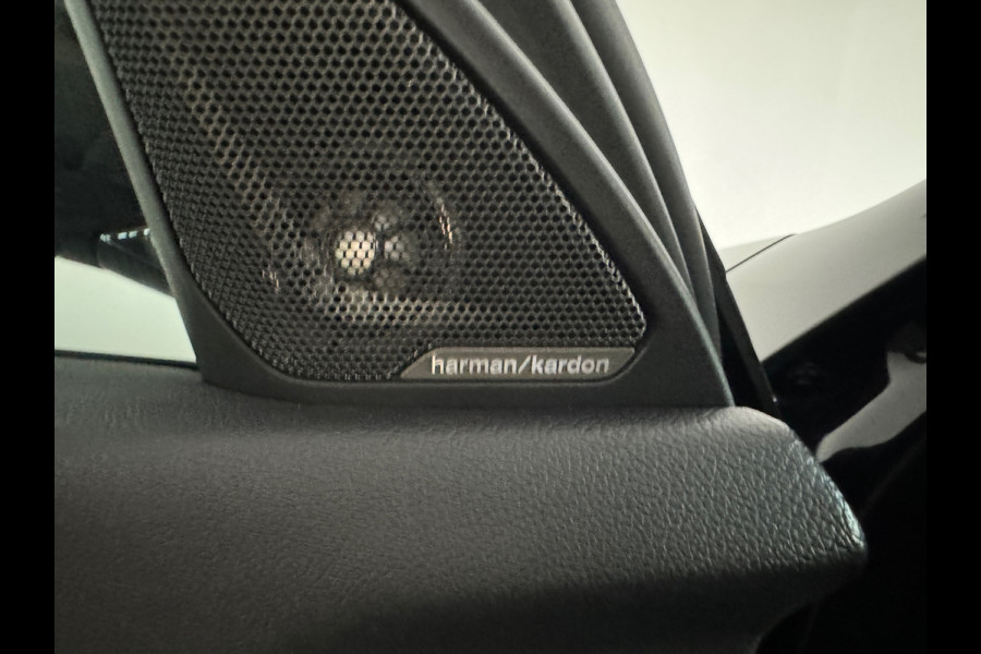 BMW 1-serie M135i xDrive High Executive Pano|Leer|HuD|HK|BTW