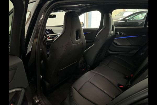 BMW 1-serie M135i xDrive High Executive Pano|Leer|HuD|HK|BTW
