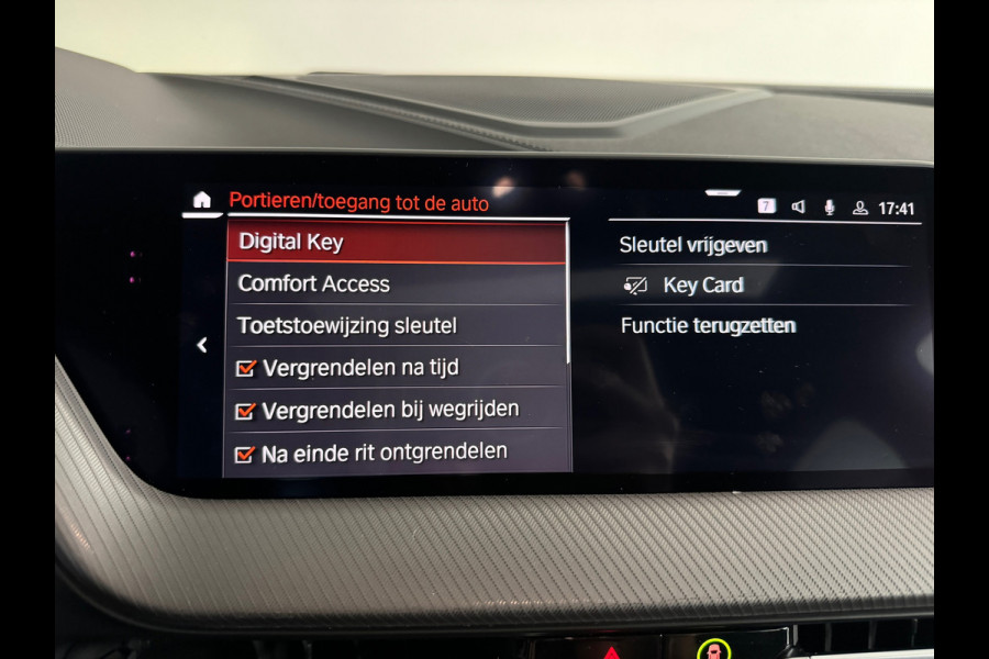 BMW 1-serie M135i xDrive High Executive Pano|Leer|HuD|HK|BTW