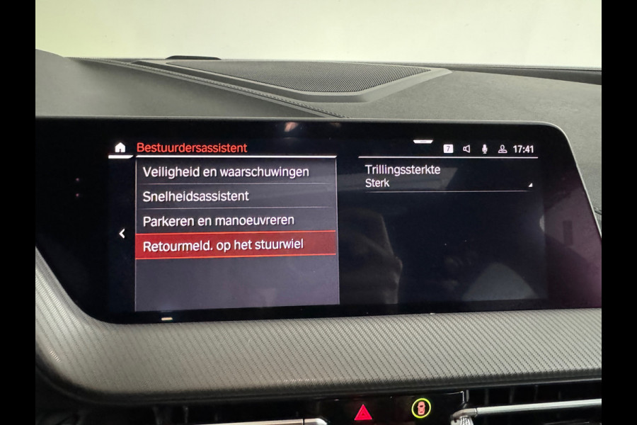 BMW 1-serie M135i xDrive High Executive Pano|Leer|HuD|HK|BTW