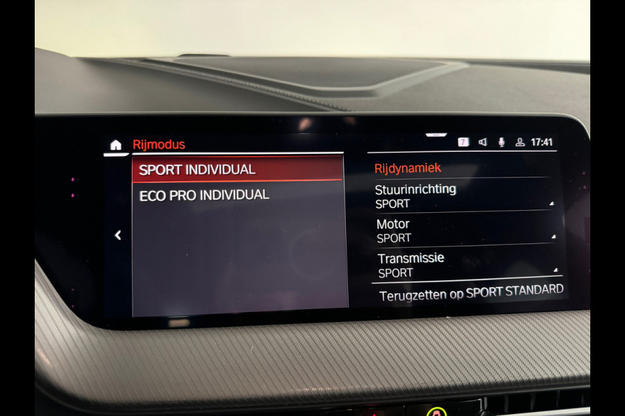 BMW 1-serie M135i xDrive High Executive Pano|Leer|HuD|HK|BTW